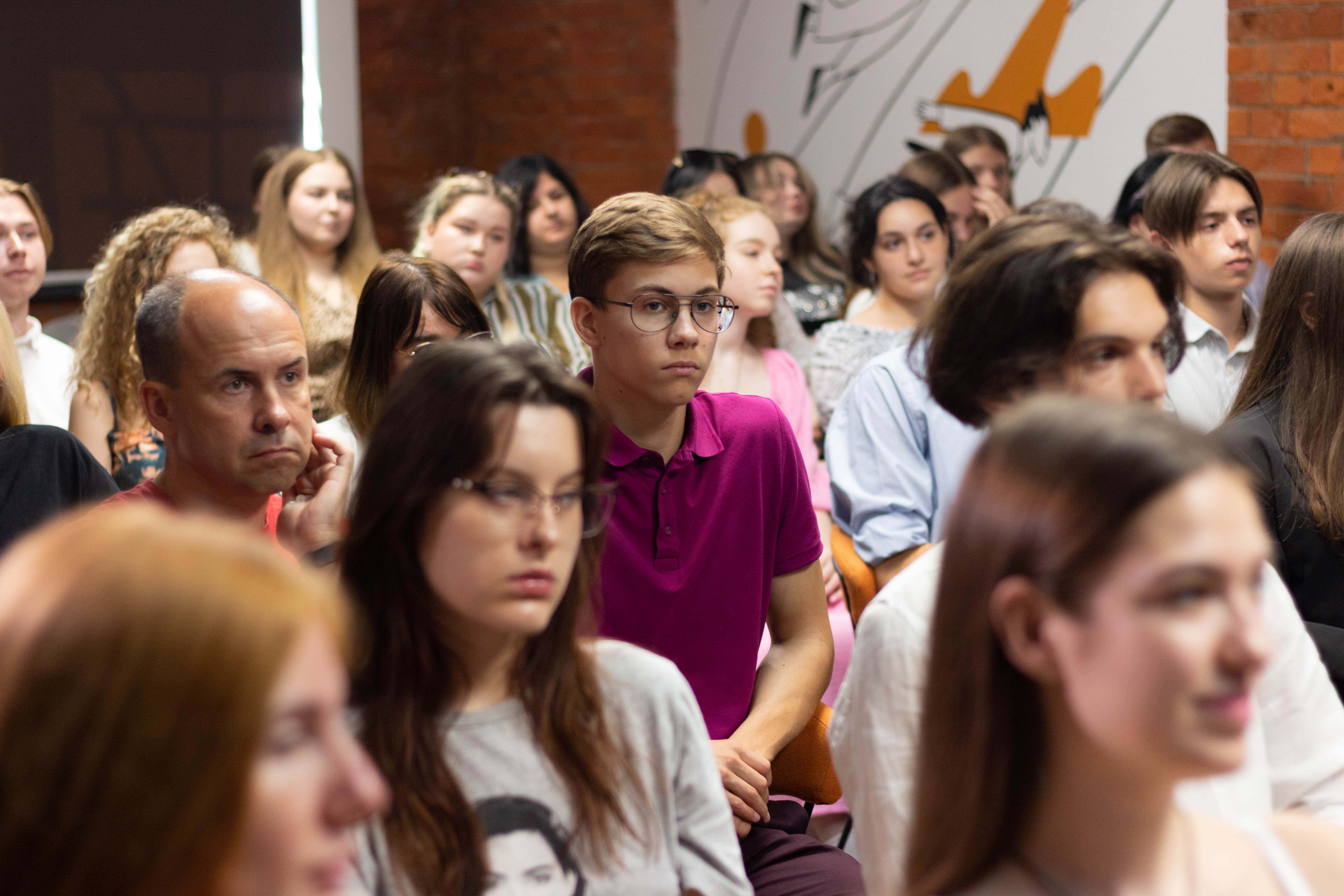 Opportunities for young people discussed in Kharkiv