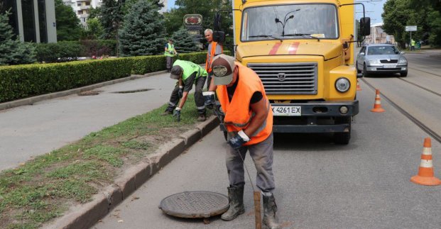 У Харкові об'єкти водовідведення готують до зими