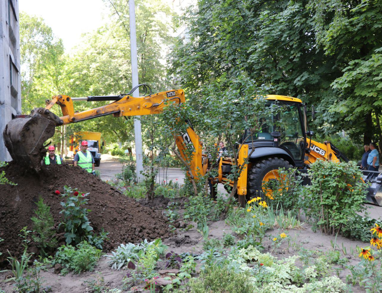 На Салтівці оновлюють комунікації