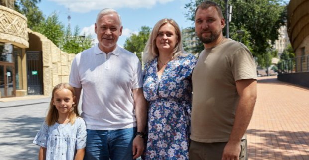 Переможниця конкурсу імен для ягуарів завітала до зоопарку