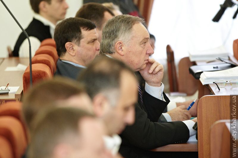 У Харкові з'явилися правила паркування транспорту