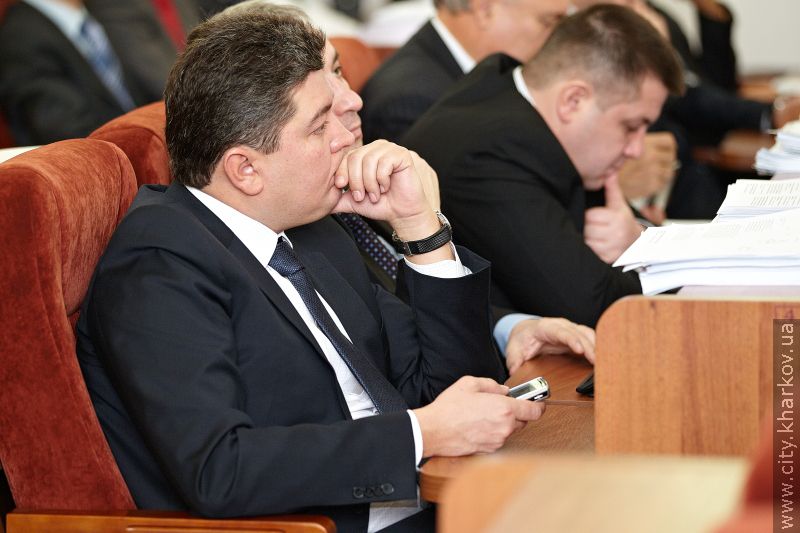 У Харкові з'явилися правила паркування транспорту