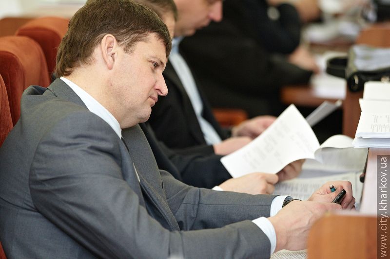 У Харкові з'явилися правила паркування транспорту