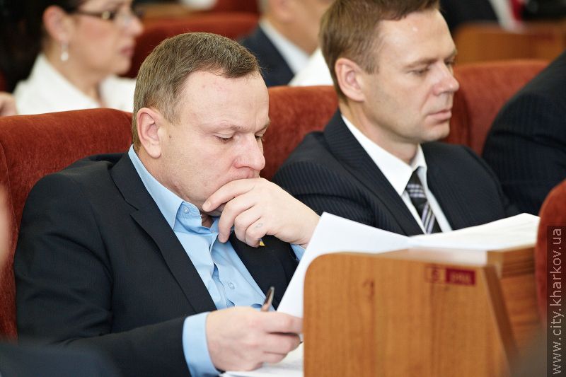 У Харкові з'явилися правила паркування транспорту