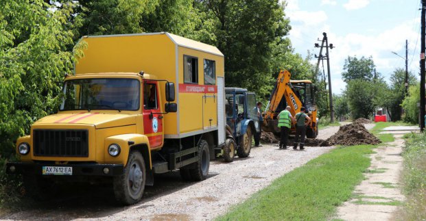 Комунальники за вихідні усунули 28 аварій на водоводах 