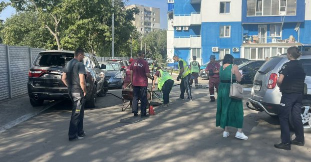 У Харкові внаслідок нічного обстрілу постраждали житлові будинки 