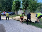 У Київському районі продовжують усувати наслідки обстрілу приватного сектору