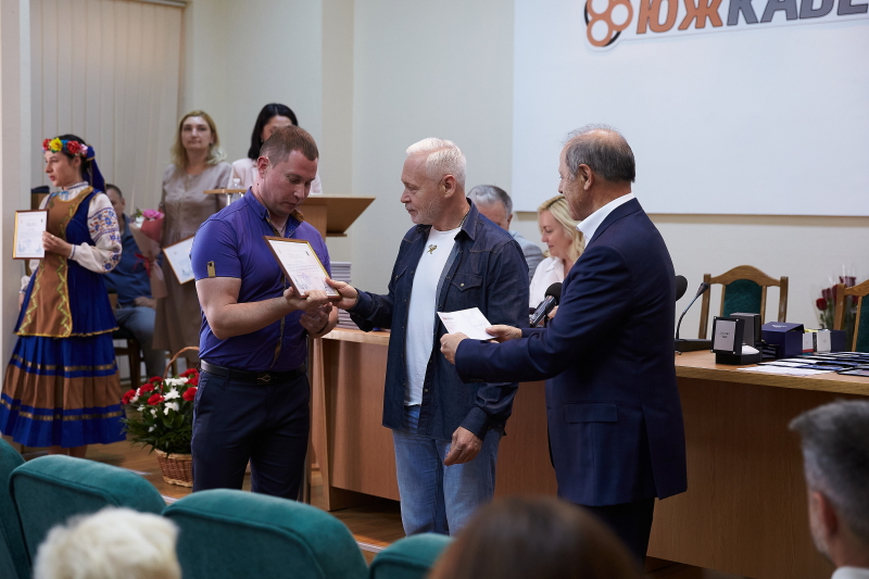 Мер Харкова привітав з річницею заснування завод «Південкабель»