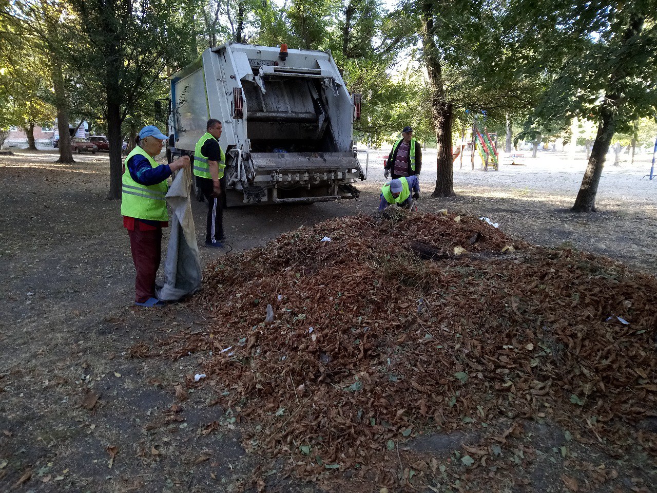 У вересні з Харкова вивезли більше 117 тисяч кубометрів сміття