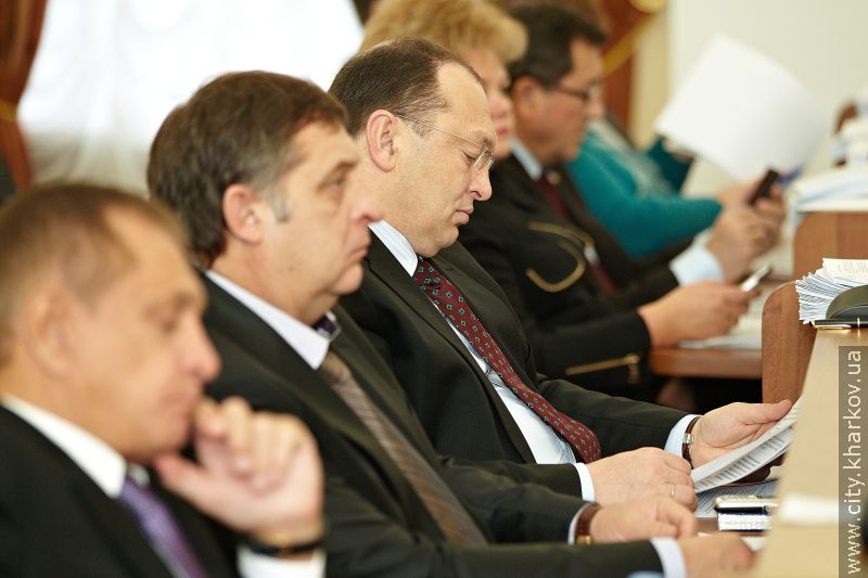 Єдиний проїзний квиток допоможе пенсіонерам у будь-якому транспорті їздити безкоштовно(додано відео)