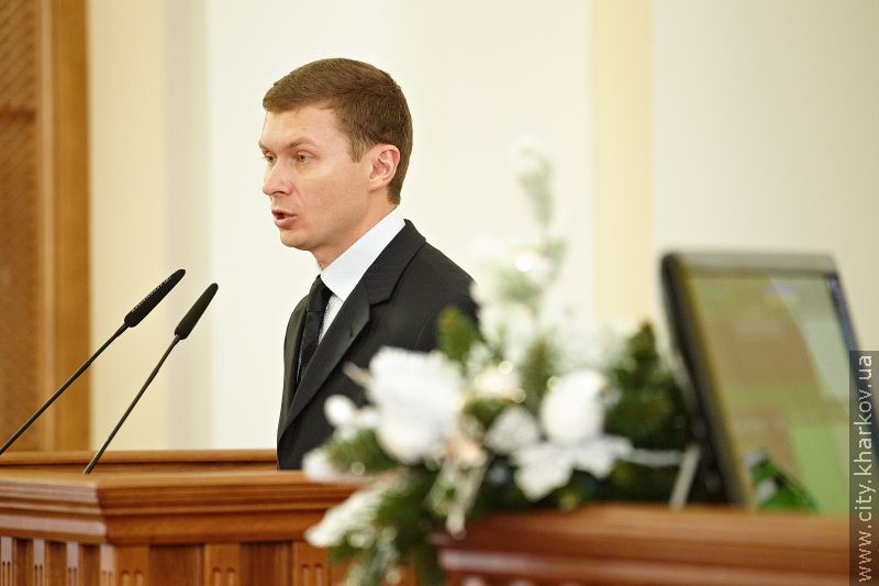 Єдиний проїзний квиток допоможе пенсіонерам у будь-якому транспорті їздити безкоштовно(додано відео)