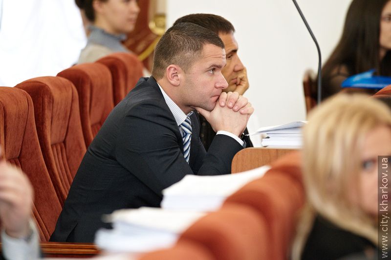 Єдиний проїзний квиток допоможе пенсіонерам у будь-якому транспорті їздити безкоштовно(додано відео)