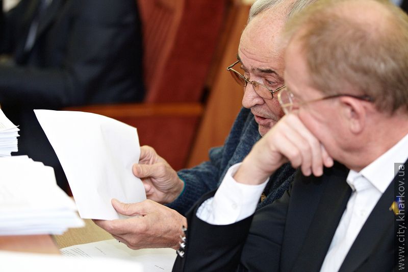 Єдиний проїзний квиток допоможе пенсіонерам у будь-якому транспорті їздити безкоштовно(додано відео)