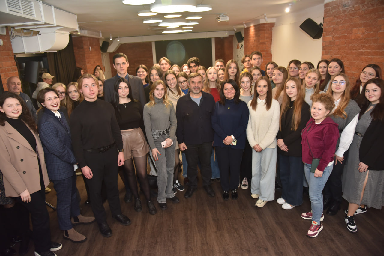 У Харкові відбулася зустріч молоді та представників міськради