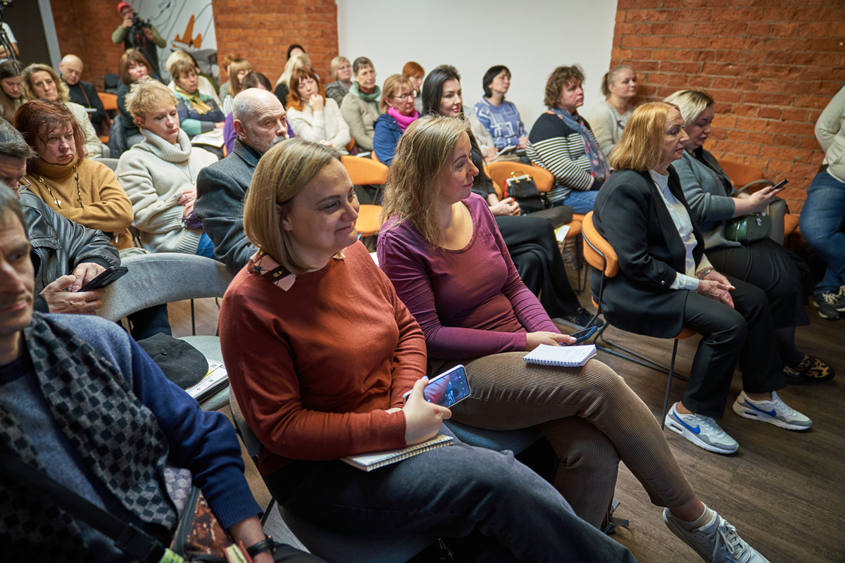 У Харкові провели публічну дискусію щодо відбудови міста