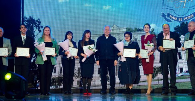 Ігор Терехов привітав академію культури з 95-річчям