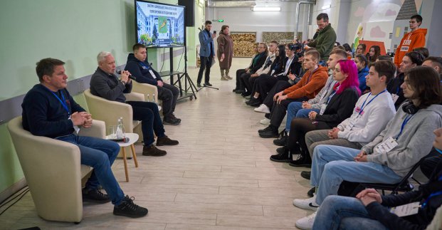 Ігор Терехов обговорив майбутнє Харкова зі студентами ХНУРЕ 