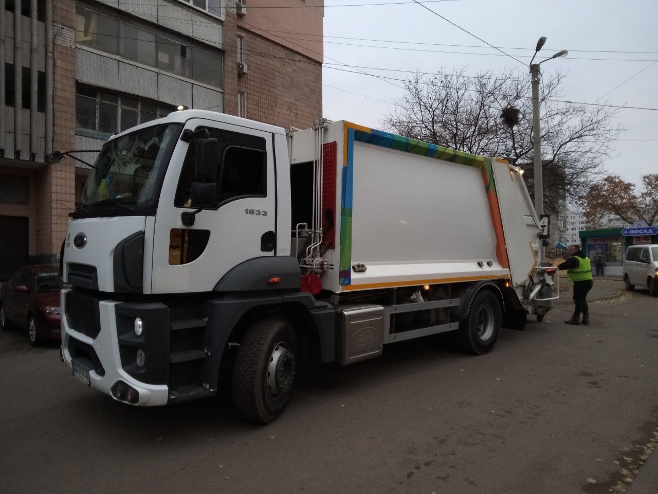 Комунальники за тиждень вивезли понад 33 тисячі кубометрів сміття 