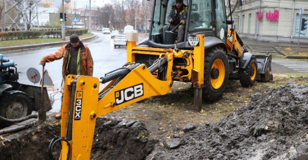 У Харкові оперативно усувають аварії на водоводах 