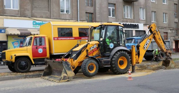 В Індустріальному районі оновили понад 800 метрів водоводів 