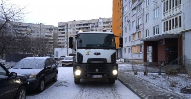 З Харкова за тиждень вивезли більше 23 тисяч кубометрів сміття