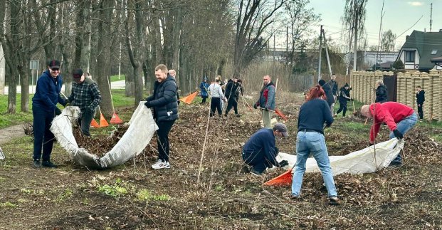 У Харкові пройшло чергове масштабне прибирання територій