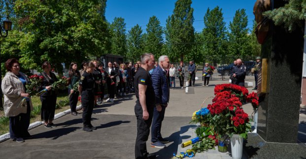 Igor Terekhov honoured the memory of a police officer killed in the shooting