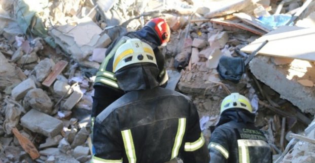У Харкові триває рятувально-пошукова операція