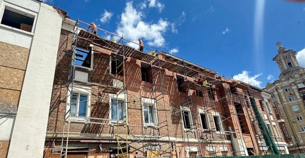 Міськрада затвердила Програму відновлення пошкоджених внаслідок ворожої агресії будівель