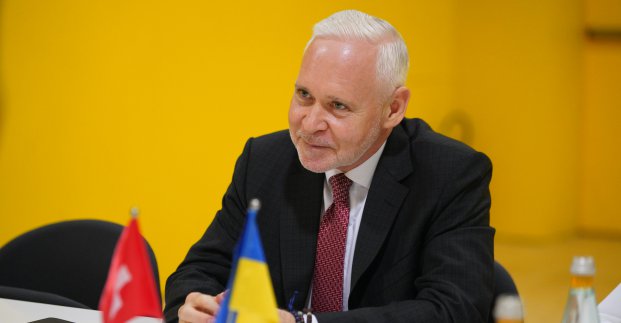 Уряд Швейцарії допомагатиме Харкову встановлювати вікна