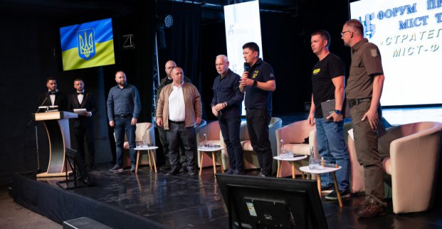 Ukrainian frontline towns and communities have joined forces to form an association 