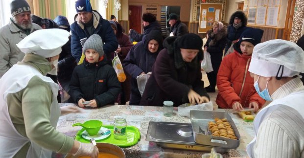 У Харкові облаштовано 40 пунктів видачі гарячого харчування