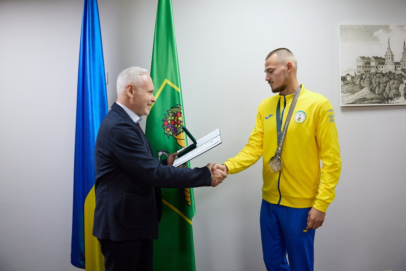 Ігор Терехов привітав харківських дефлімпійців