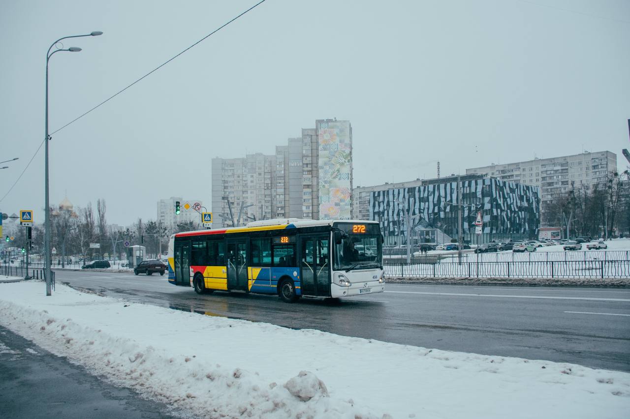 У Харкові протестували нову партію італійських автобусів