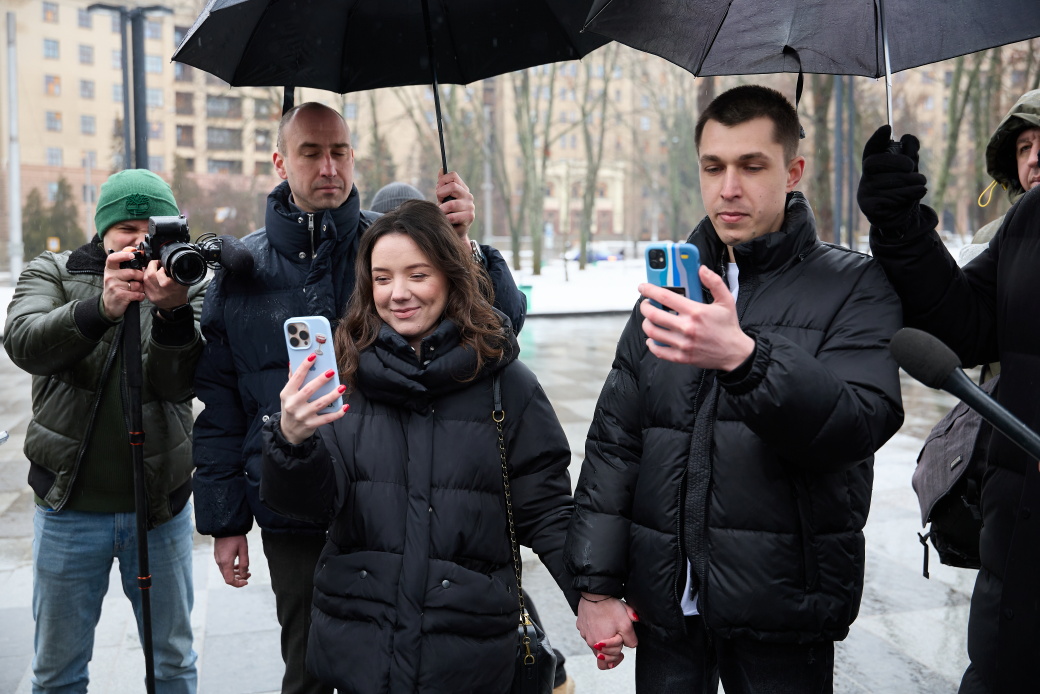 У Харкові пара зареєструвала шлюб за допомогою 5G
