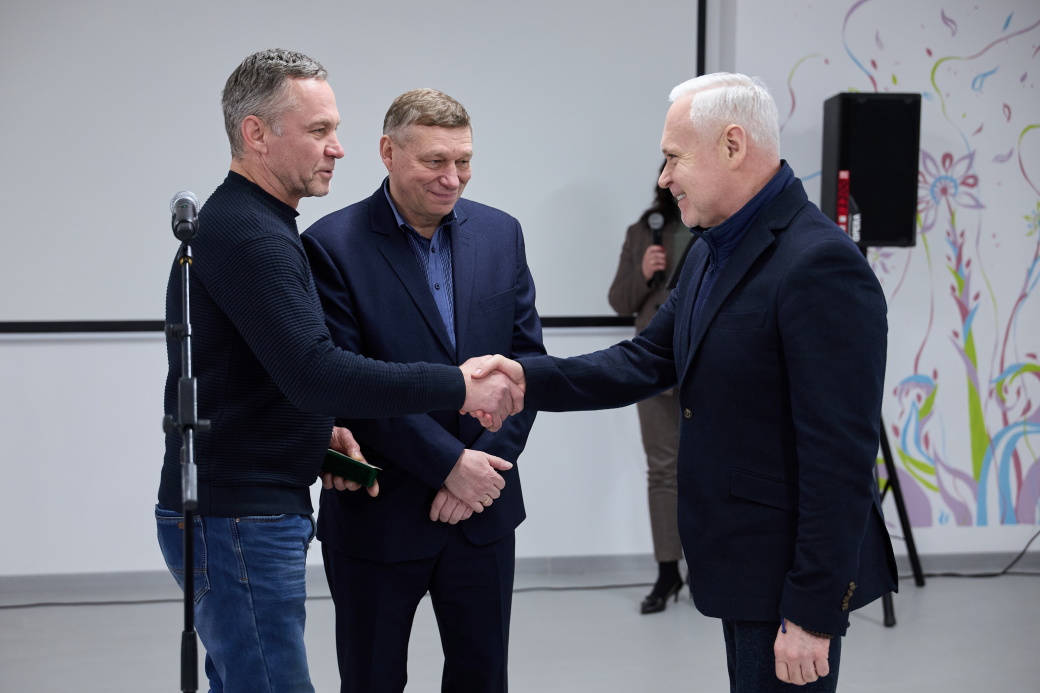 Ігор Терехов нагородив воїнів-інтернаціоналістів