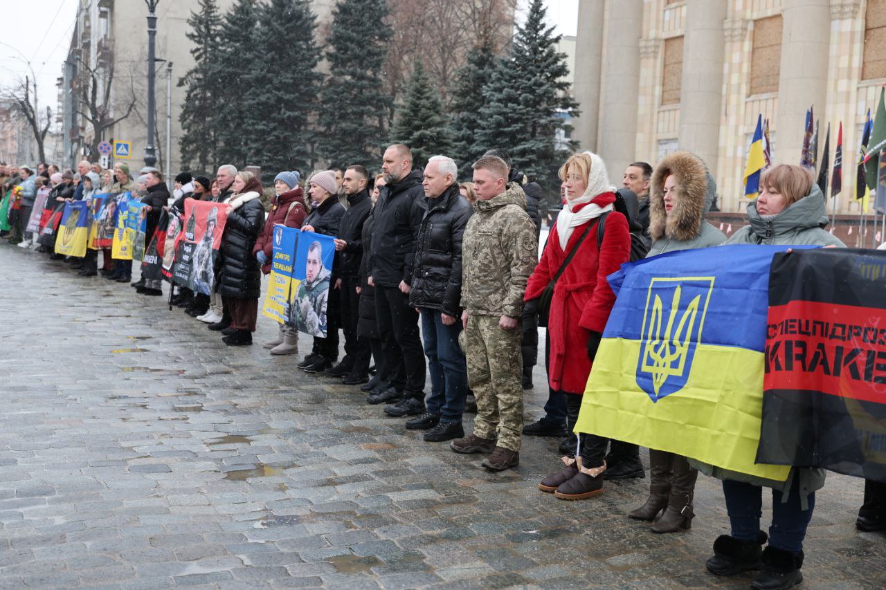 Харків’яни вшанували пам’ять полеглих у війні хвилиною мовчання