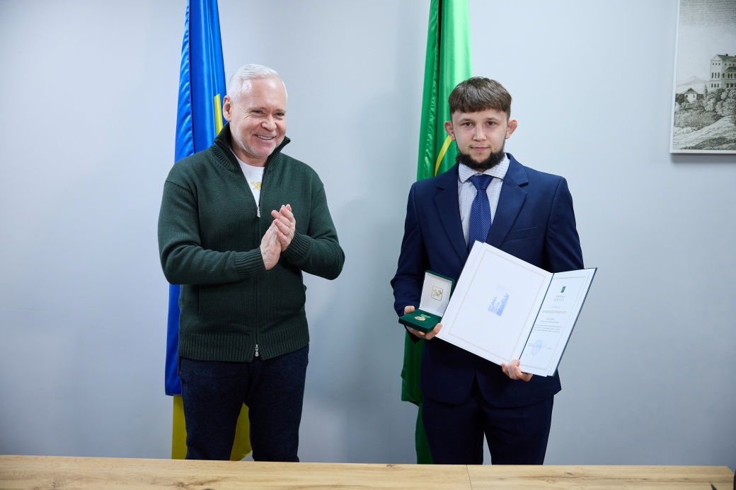 Ігор Терехов нагородив призера чемпіонату Європи з ММА