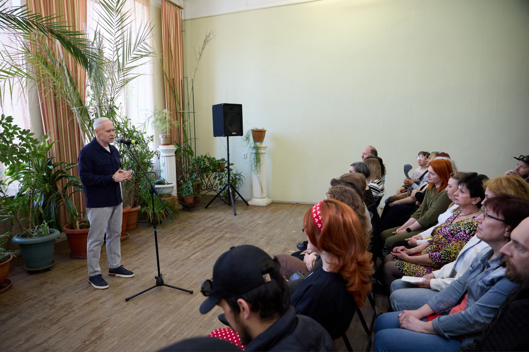 Ігор Терехов зустрівся з колективом Харківського театру ляльок