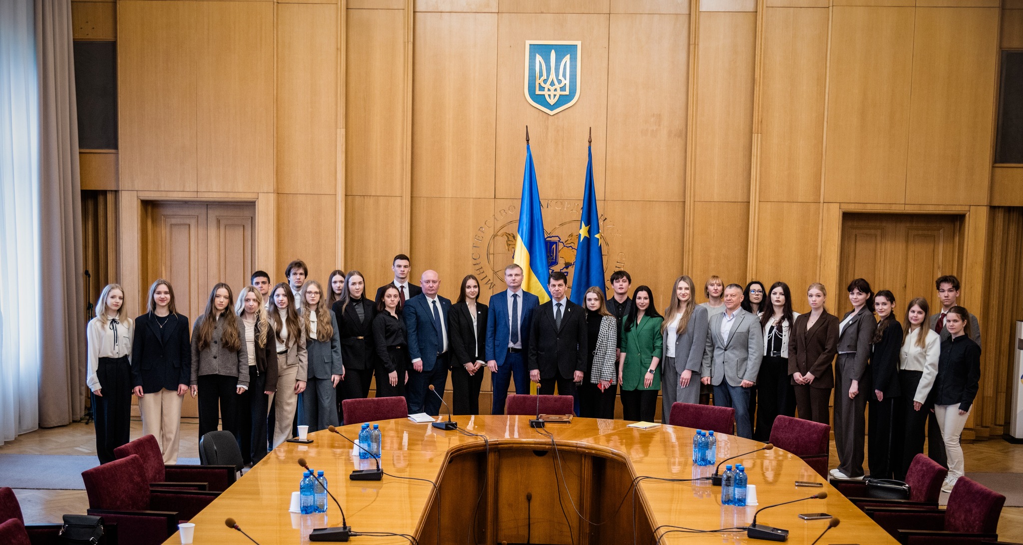 Харківська молодь відвідала у столиці дипломатичні установи