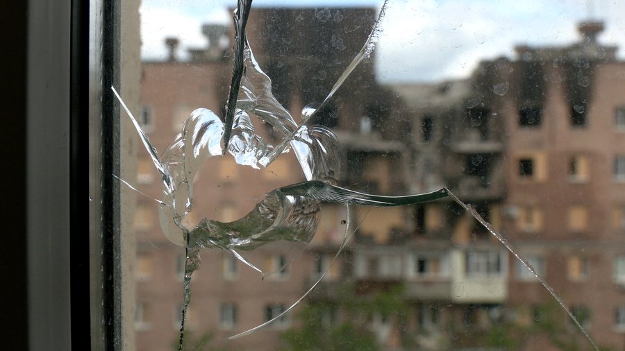 У Харкові продовжують усувати наслідки ворожих атак