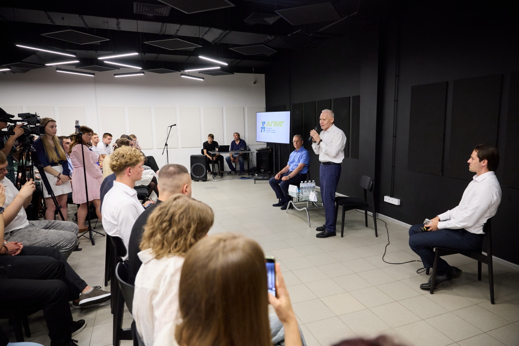 Ігор Терехов зустрівся зі студентською спільнотою Дніпра