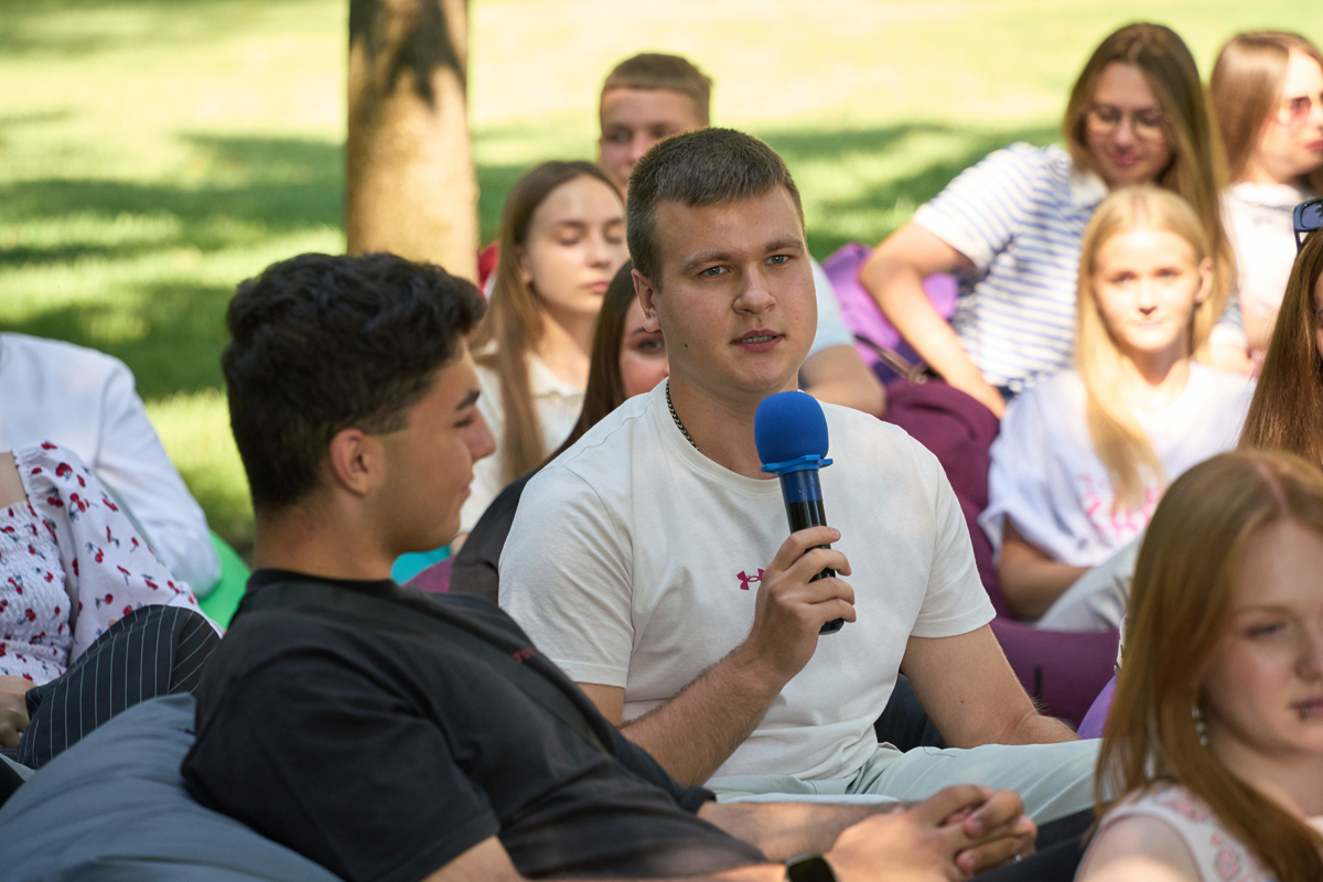 Ігор Терехов зустрівся з активною молоддю Харкова