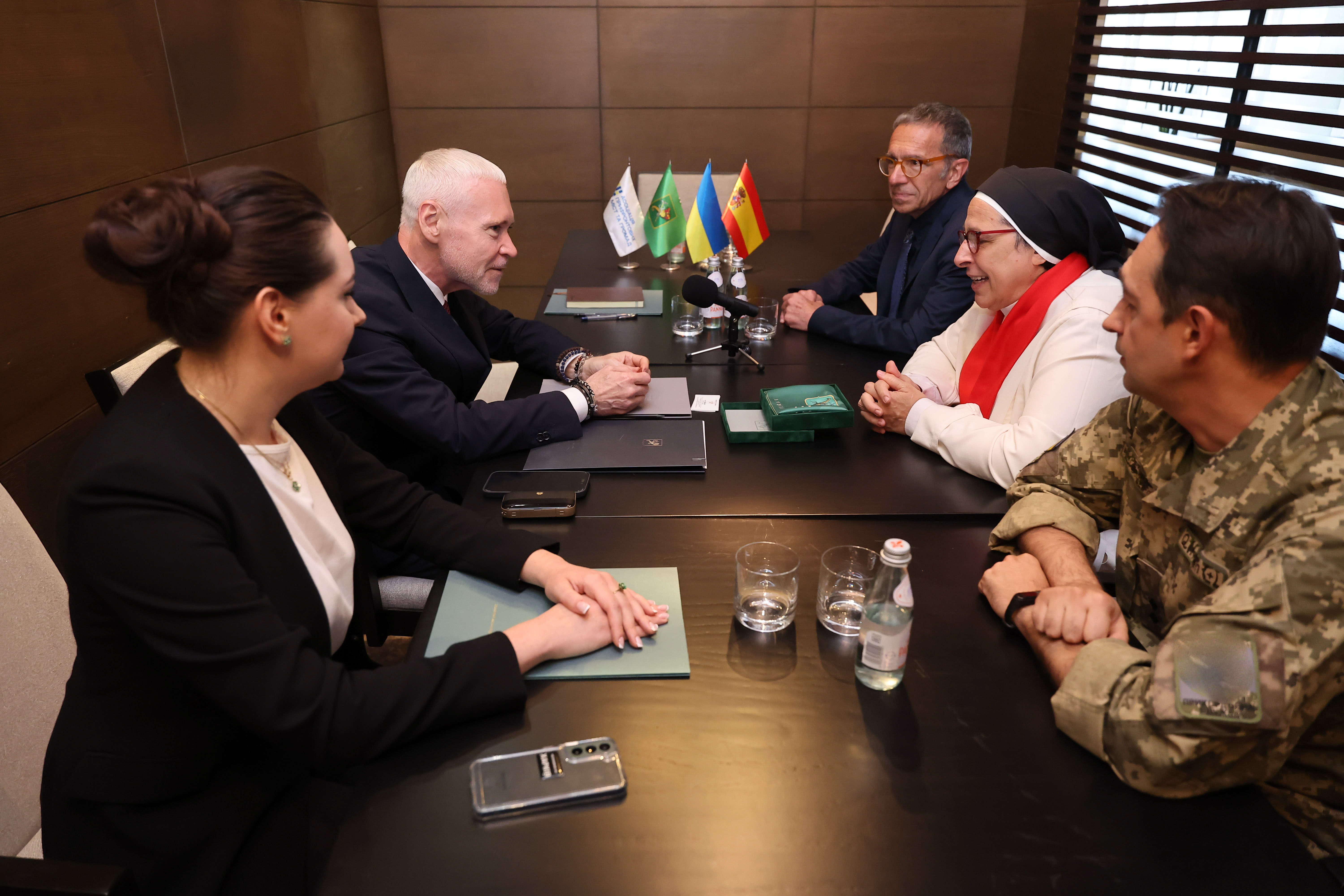 Ігор Терехов обговорив напрями допомоги Харкову з фондом «Санта-Клара»