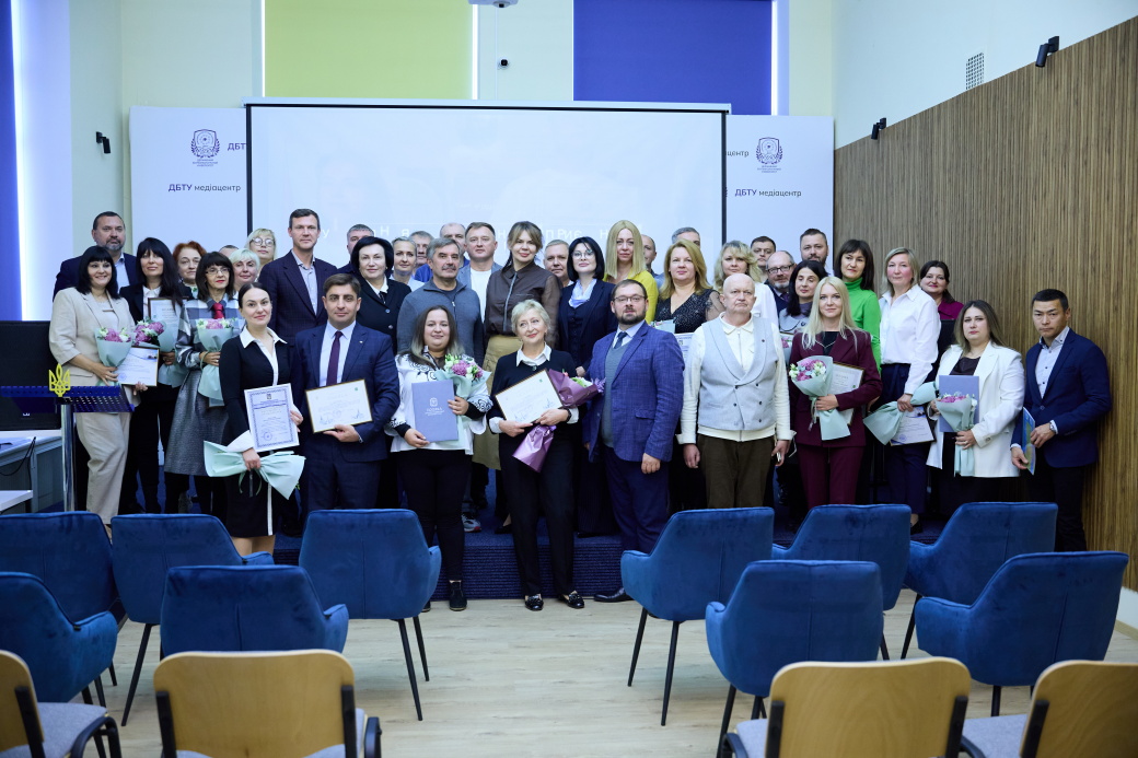 Колектив біотехнологічного університету привітали з Днем працівників освіти