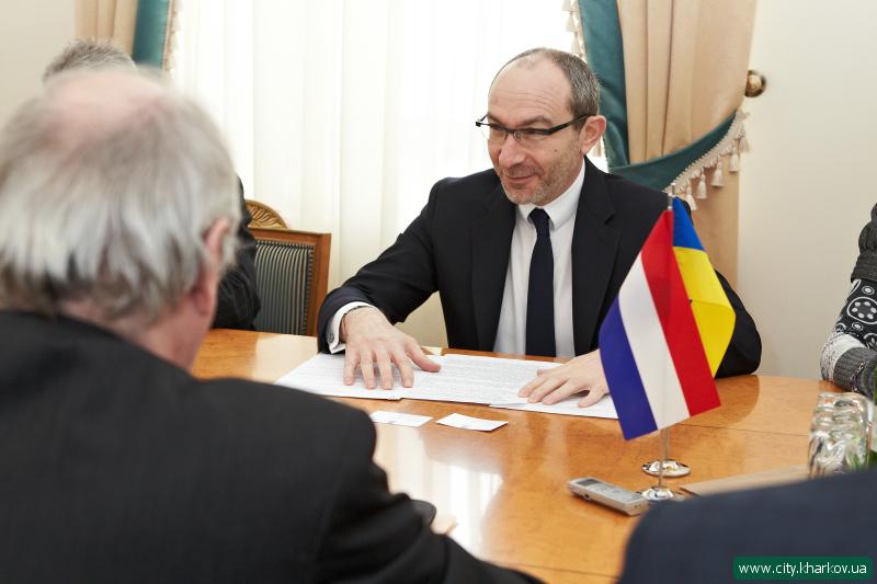 Геннадій Кернес зустрівся з Надзвичайним і Повноважним Послом Королівства Нідерландів в Україні