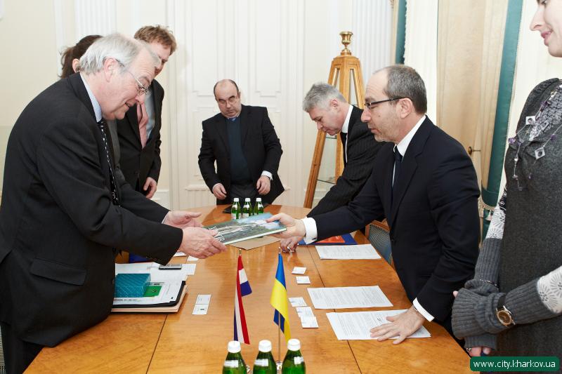 Геннадій Кернес зустрівся з Надзвичайним і Повноважним Послом Королівства Нідерландів в Україні