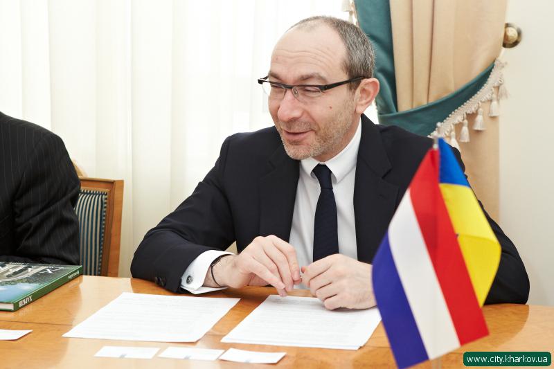 Геннадій Кернес зустрівся з Надзвичайним і Повноважним Послом Королівства Нідерландів в Україні