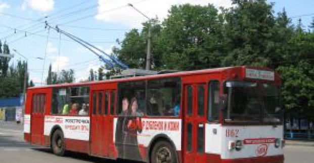 Тимчасово змінюється рух тролейбусів на проспекті Косіора