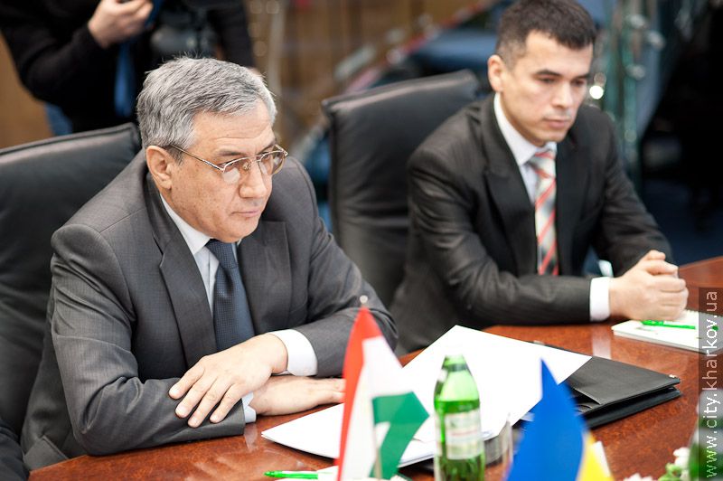 У Таджикистані створять заводи на зразок харківських підприємств